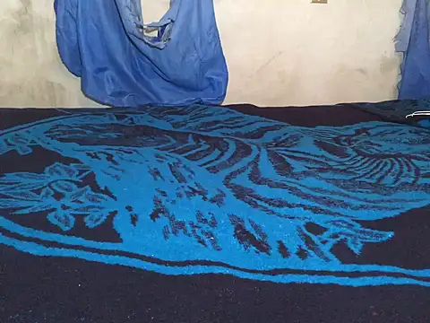 manuamador online show from February 15, 2025, 4:25 am