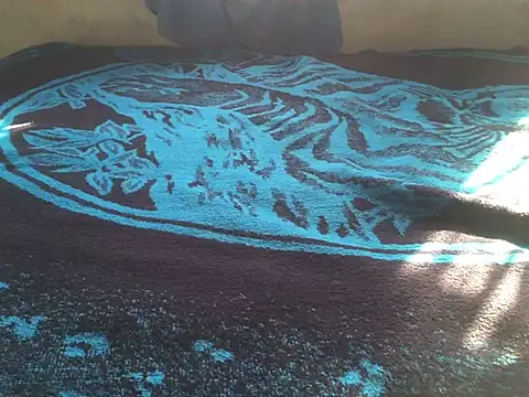 manuamador online show from March 19, 2025, 10:53 pm