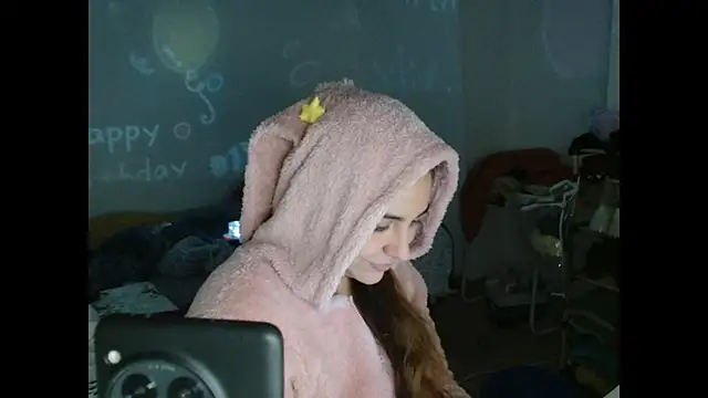 Ursumi1 online show from November 13, 2025, 8:57 pm