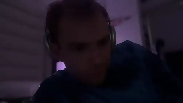 69woodinson online show from December 19, 2025, 12:29 pm