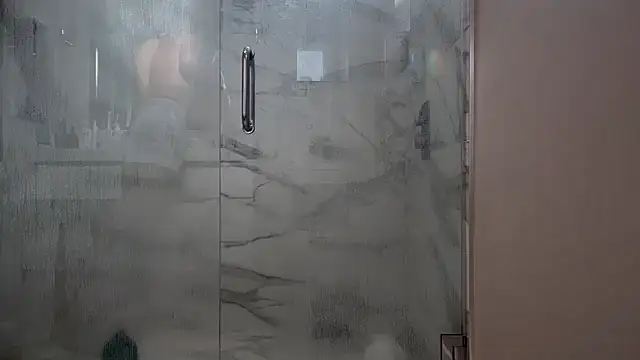 Snapshot of 69woodinson chatting on October 18, 2025, 12:40 pm 69woodinson online show from October 18, 2025, 12:40 pm