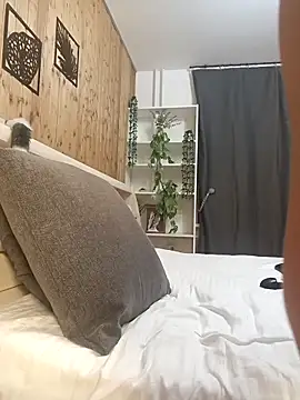 Snapshot of Milforja chatting on March 21, 2025, 4:51 pm Milforja online show from March 21, 2025, 4:51 pm