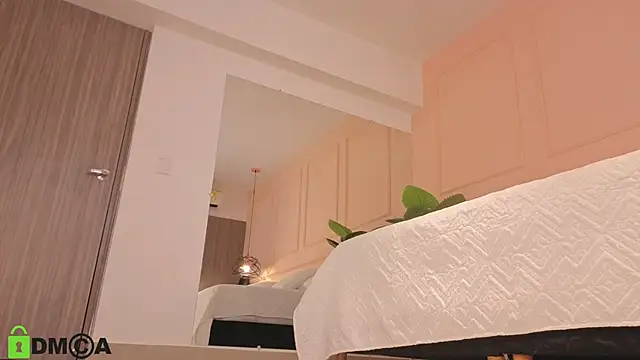 Snapshot of SHARONN____ chatting on September 9, 2025, 4:11 am SHARONN     online show from September 9, 2025, 4:11 am