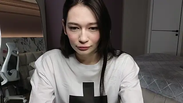 Misty Rose online show from March 16, 2025, 4:09 am