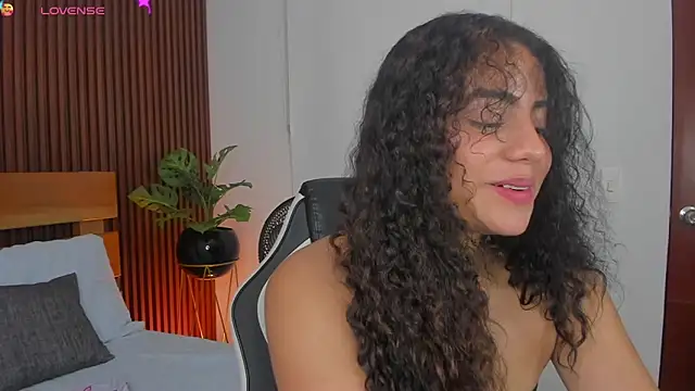 Snapshot of yaya23x chatting on October 17, 2025, 2:30 pm yaya23x online show from October 17, 2025, 2:30 pm