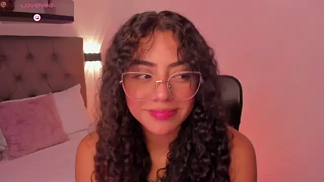 yaya23x online show from December 16, 2025, 1:26 pm