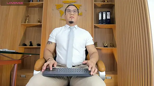 JoshMillerr  online show from June 3, 2026, 4:01 pm