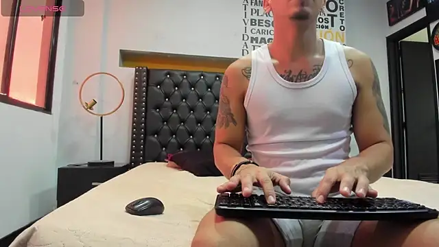 JoshMillerr  online show from February 13, 2025, 6:37 pm