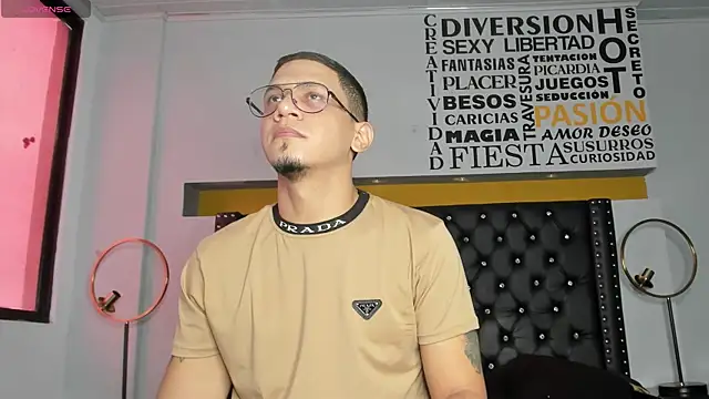 JoshMillerr  online show from March 5, 2025, 8:00 pm