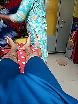 BusyMitt17 online show from March 30, 2026, 4:08 pm