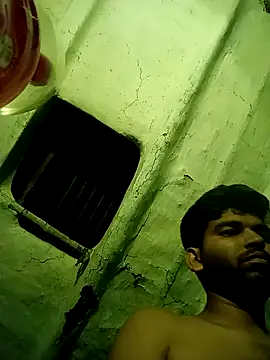 Snapshot of Roni1028 chatting on October 21, 2025, 8:19 pm Roni1028 online show from October 21, 2025, 8:19 pm