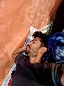 Snapshot of Roni1028 chatting on December 30, 2024, 1:58 pm Roni1028 online show from December 30, 2024, 1:58 pm