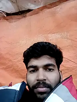 Snapshot of Roni1028 chatting on January 7, 2025, 2:51 pm Roni1028 online show from January 7, 2025, 2:51 pm