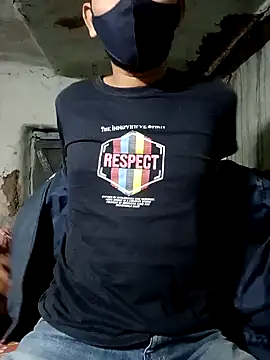 Snapshot of Roni1028 chatting on January 8, 2025, 1:52 pm Roni1028 online show from January 8, 2025, 1:52 pm