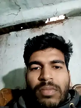 Snapshot of Roni1028 chatting on December 14, 2024, 1:38 am Roni1028 online show from December 14, 2024, 1:38 am