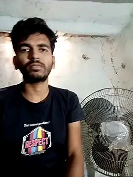 Snapshot of Roni1028 chatting on December 12, 2024, 7:30 am Roni1028 online show from December 12, 2024, 7:30 am