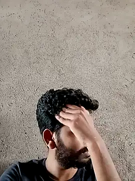 Snapshot of Roni1028 chatting on October 17, 2025, 6:06 am Roni1028 online show from October 17, 2025, 6:06 am