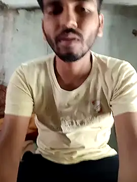 Snapshot of Roni1028 chatting on October 24, 2025, 7:29 am Roni1028 online show from October 24, 2025, 7:29 am