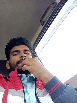 Snapshot of Roni1028 chatting on January 5, 2025, 8:11 am Roni1028 online show from January 5, 2025, 8:11 am