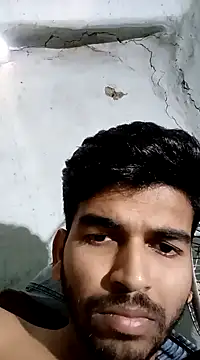 Snapshot of Roni1028 chatting on December 8, 2024, 5:50 am Roni1028 online show from December 8, 2024, 5:50 am