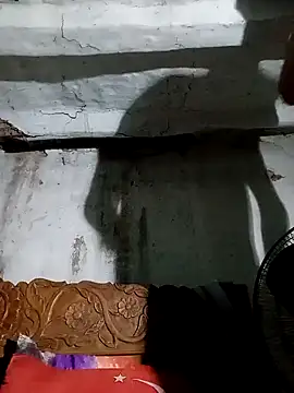 Snapshot of Roni1028 chatting on December 9, 2024, 5:08 pm Roni1028 online show from December 9, 2024, 5:08 pm