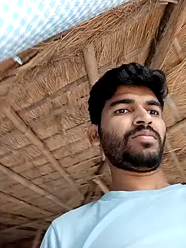 Snapshot of Roni1028 chatting on January 2, 2025, 6:29 am Roni1028 online show from January 2, 2025, 6:29 am