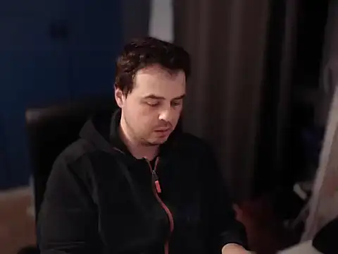 CuteMan33 online show from November 29, 2025, 9:04 pm