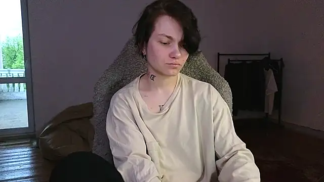 esajukyy online show from May 29, 2026, 1:39 pm