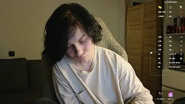 esajukyy online show from February 22, 2026, 3:57 pm