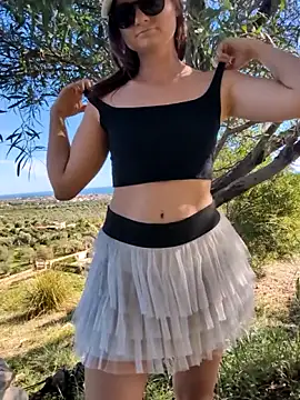 Snapshot of Samira-Summer chatting on October 24, 2025, 9:30 am Samira-Summer online show from October 24, 2025, 9:30 am