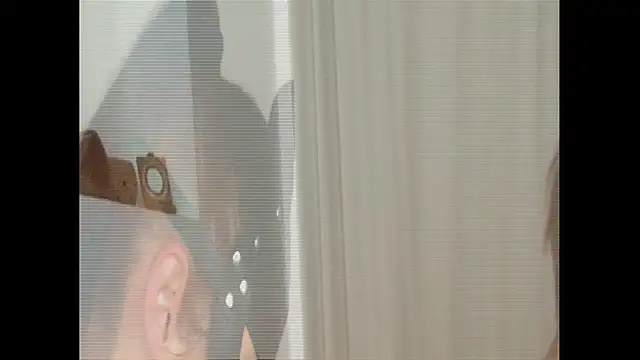 Snapshot of Samira-Summer chatting on February 10, 2025, 9:58 am Samira-Summer online show from February 10, 2025, 9:58 am
