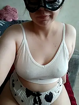 Miranda Nancy online show from September 22, 2025, 8:31 am