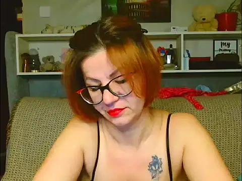 Natali3855 online show from March 7, 2026, 4:08 am