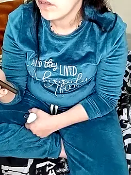 Snapshot of ShadiaStar chatting on February 22, 2025, 3:03 pm ShadiaStar online show from February 22, 2025, 3:03 pm