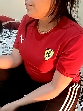 Snapshot of ShadiaStar chatting on March 5, 2025, 1:21 am ShadiaStar online show from March 5, 2025, 1:21 am