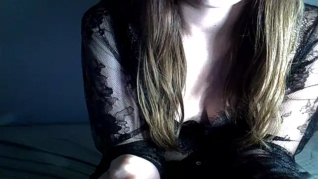 Snapshot of Aleniia10 chatting on September 26, 2025, 8:16 pm Aleniia10 online show from September 26, 2025, 8:16 pm