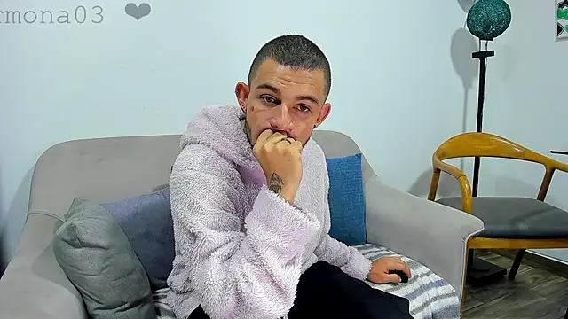 Snapshot of AbadSpears chatting on March 19, 2025, 2:05 am AbadSpears online show from March 19, 2025, 2:05 am