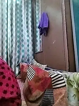 Snapshot of sweety_telugu_couple2027 chatting on March 5, 2025, 4:13 am sweety telugu couple2027 online show from March 5, 2025, 4:13 am