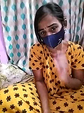 Snapshot of sweety_telugu_couple2027 chatting on March 10, 2025, 4:28 am sweety telugu couple2027 online show from March 10, 2025, 4:28 am