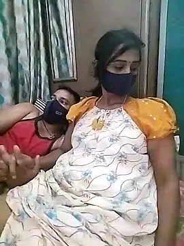 Snapshot of sweety_telugu_couple2027 chatting on March 4, 2025, 4:49 am sweety telugu couple2027 online show from March 4, 2025, 4:49 am