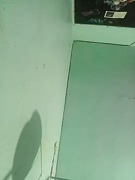 SiperoXxX online show from December 17, 2025, 9:14 am