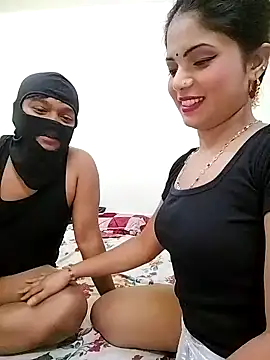 Snapshot of ascuple chatting on March 12, 2025, 9:24 pm ascuple online show from March 12, 2025, 9:24 pm