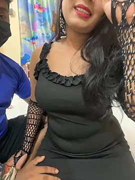 Snapshot of ascuple chatting on October 28, 2025, 5:23 pm ascuple online show from October 28, 2025, 5:23 pm