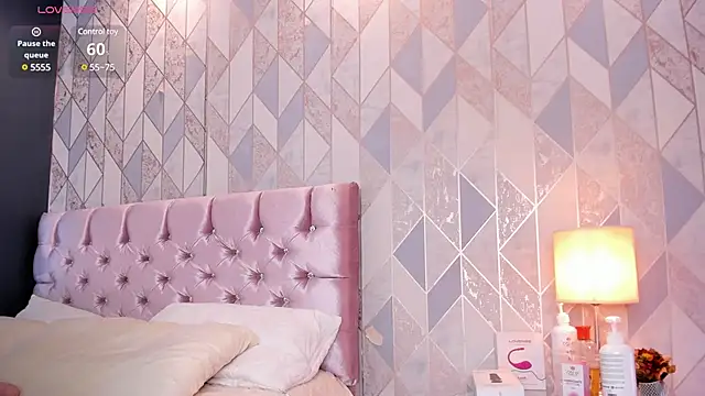 Candyy love1 online show from March 9, 2025, 1:37 pm