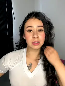 Zoee t online show from October 2, 2025, 10:02 pm