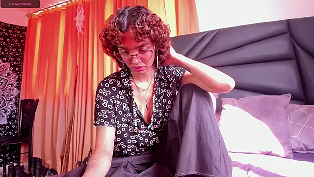 slutty venus online show from January 17, 2026, 8:34 pm