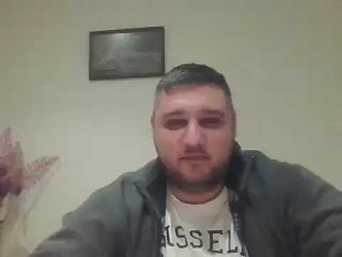 Snapshot of _revianzip1 chatting on January 17, 2025, 11:40 pm revianzip1 online show from January 17, 2025, 11:40 pm