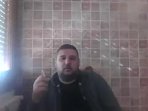 Snapshot of _revianzip1 chatting on February 27, 2025, 8:46 am revianzip1 online show from February 27, 2025, 8:46 am