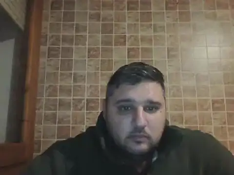 Snapshot of _revianzip1 chatting on January 1, 2025, 7:53 pm revianzip1 online show from January 1, 2025, 7:53 pm