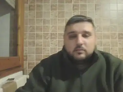 Snapshot of _revianzip1 chatting on February 3, 2025, 5:56 pm revianzip1 online show from February 3, 2025, 5:56 pm